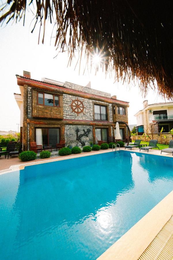 Pupa Alacati Butik Otel Çeşme Luaran gambar