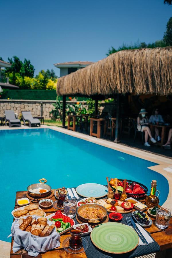 Pupa Alacati Butik Otel Çeşme Luaran gambar