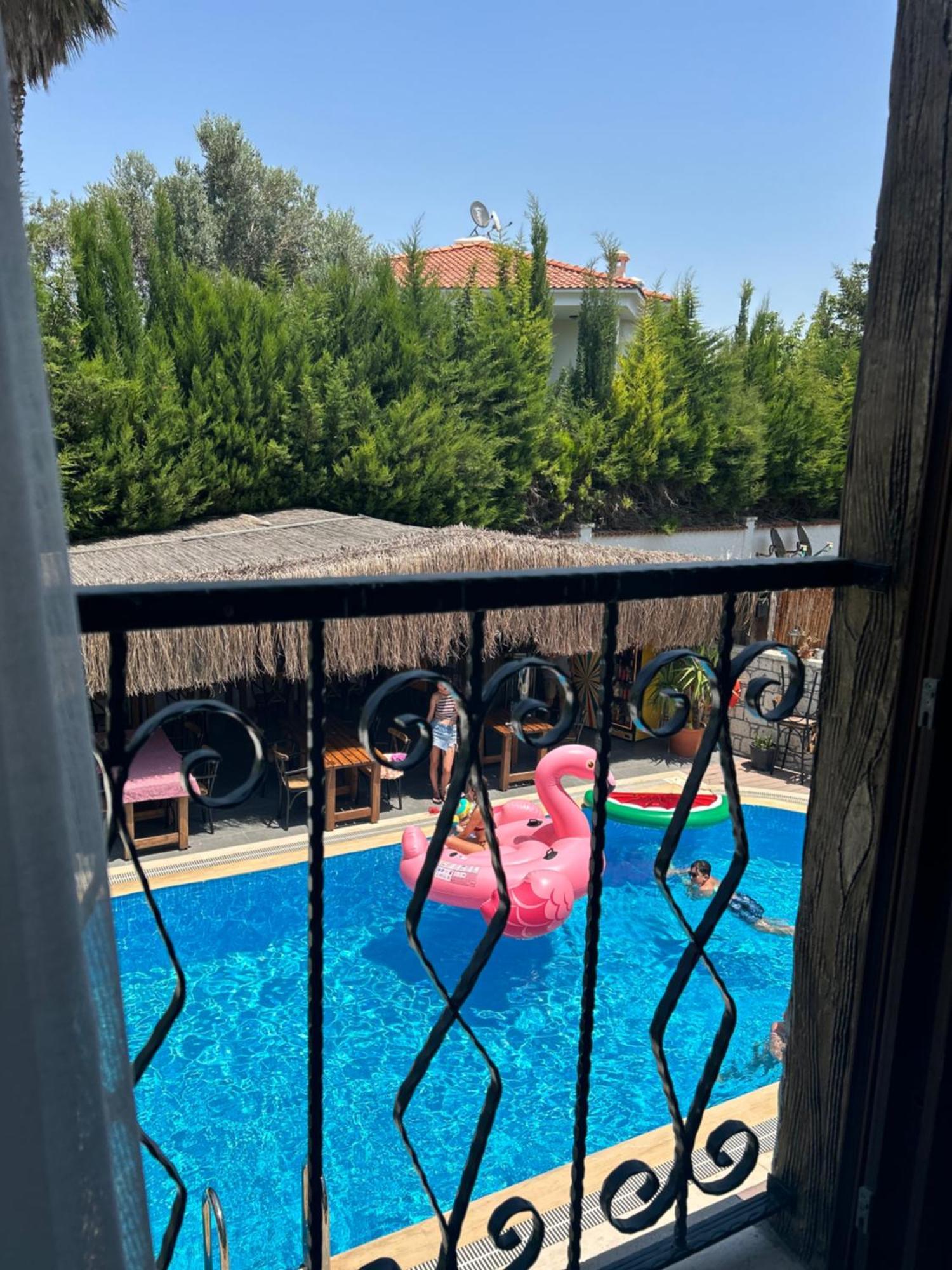 Pupa Alacati Butik Otel Çeşme Luaran gambar